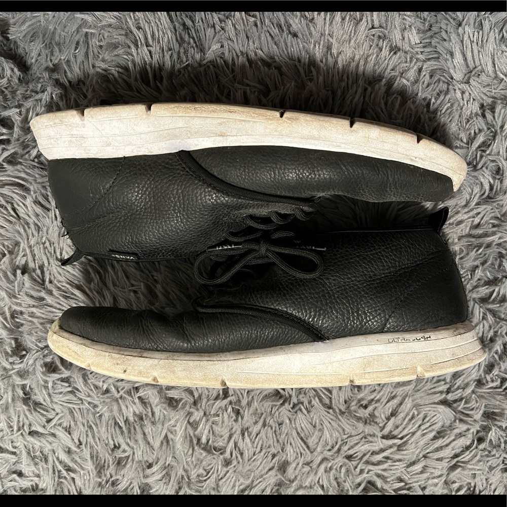 Vans shoes size 10